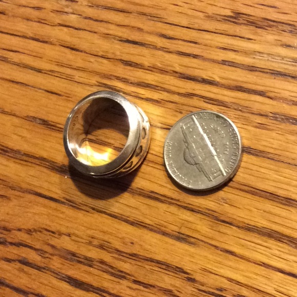 925  Solid Sterling Silver Ring with Hearts - Picture 12 of 12